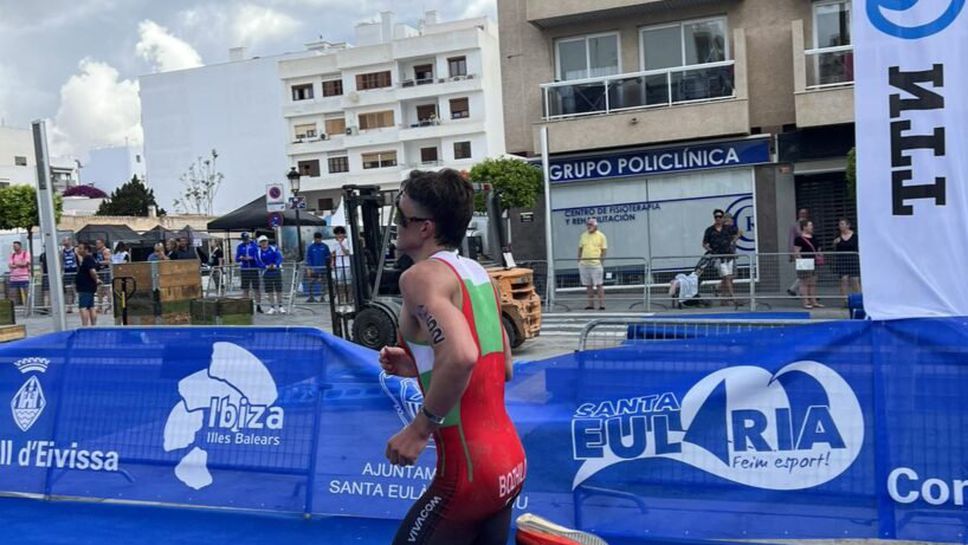 2 секунди разделиха Александър Божилов от бронза на Световното по акватлон