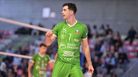 Самуил Вълчинов е волейболист на Равена