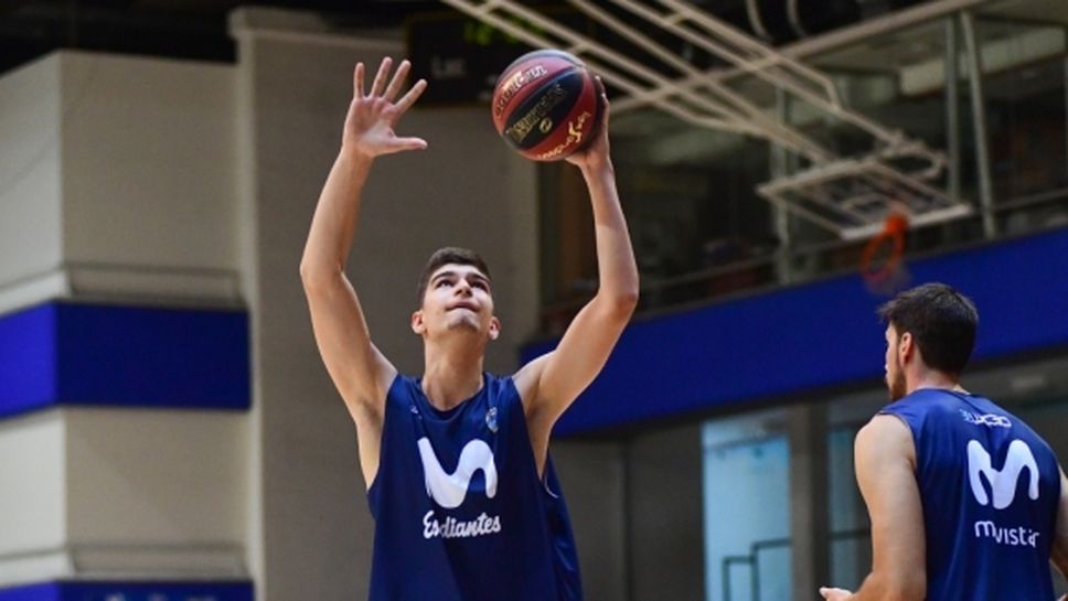 Стоилов се размина с 20/10 в Испания