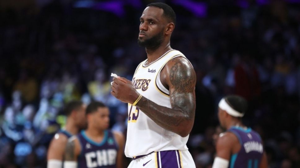 ЛеБрон Джеймс сред евакуираните заради горските пожари в Калифорния