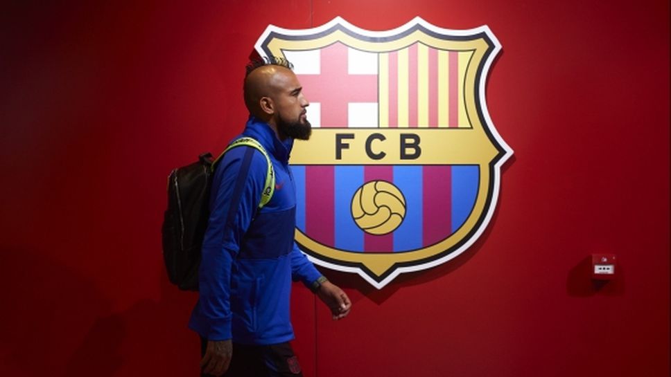 Артуро Видал призна, че не е доволен от статута си в Барселона