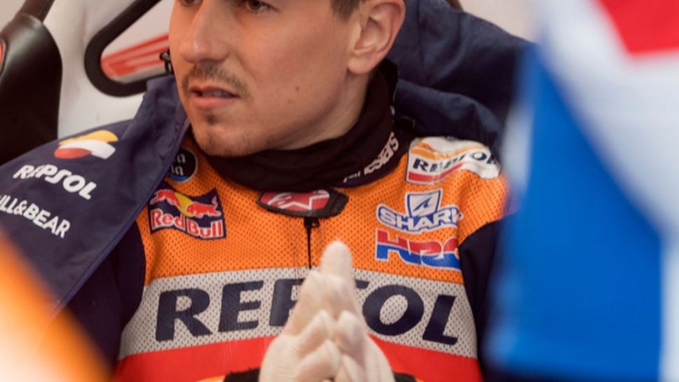 Шефът на MotoGP призова Лоренсо да вземе решение за бъдещето си