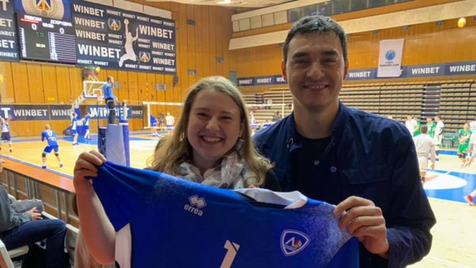 Теодора Николова получи оригинален екип на Левски