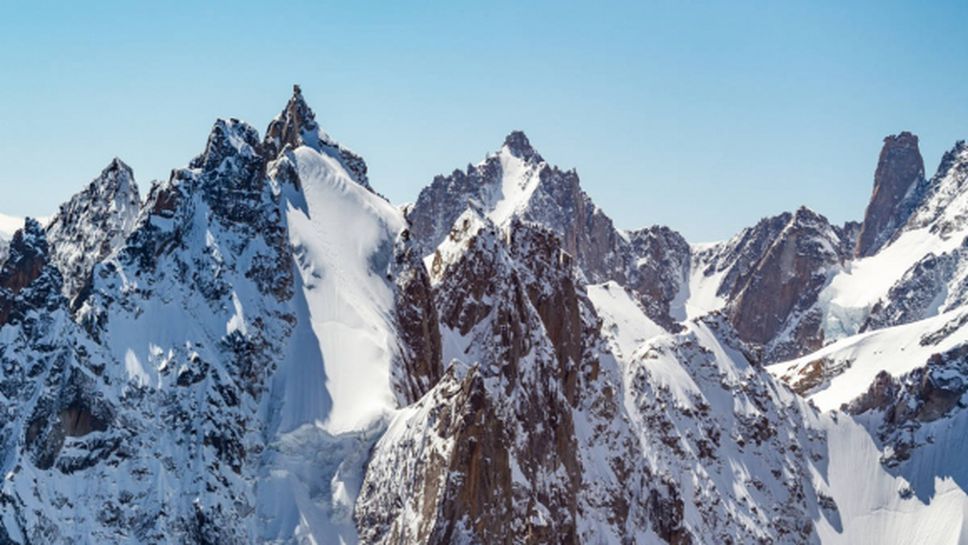 Двама френски алпинисти загинаха на Монблан