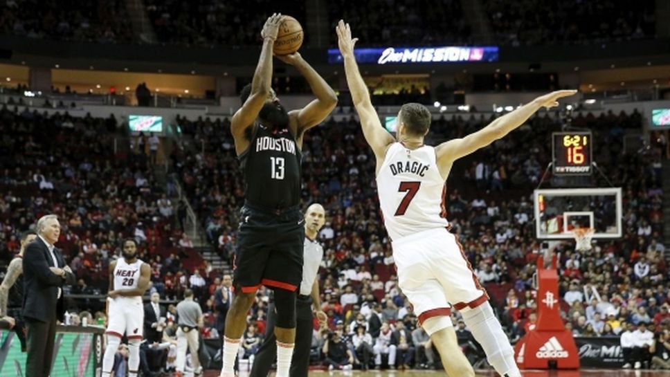 Хюстън и Маями си разделиха по едно полувреме