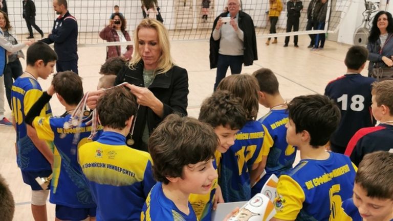 Над 300 деца участваха в турнир, организиран от "Стойчев-Казийски"
