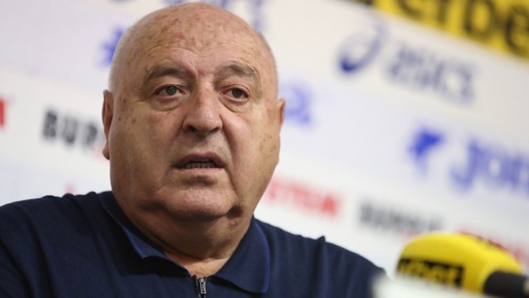 Венци Стефанов твърдо против ВАР, призна за голям конфликт около националния тим