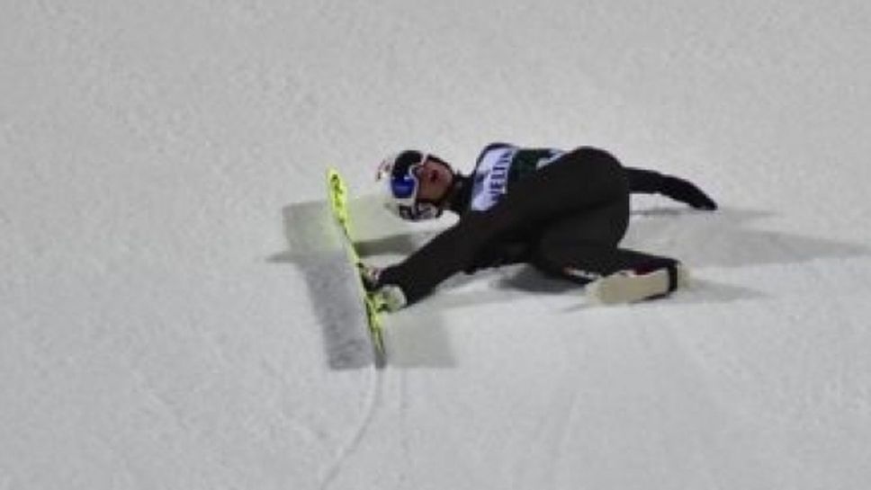 Тежко падане извади норвежки талант за 1 година от ски скоковете (видео)