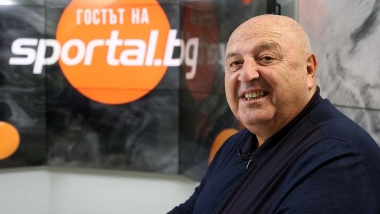 Венци Стефанов призна, че Галин Иванов може да не играе в Славия напролет