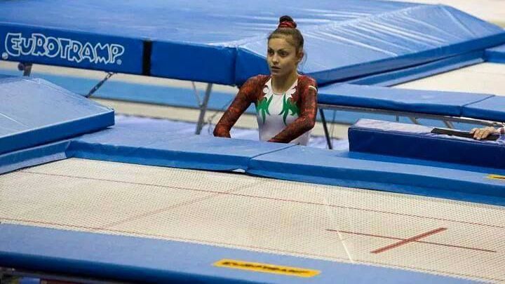 Христина Пенева достигна до полуфиналите на батут на Европейското в Италия
