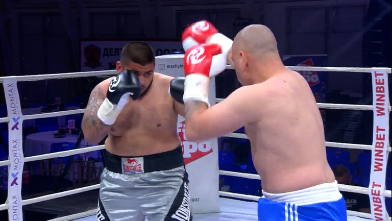 Кристиян Георгиев и Жулиен Тодоров завършиха наравно на Max Fight 54