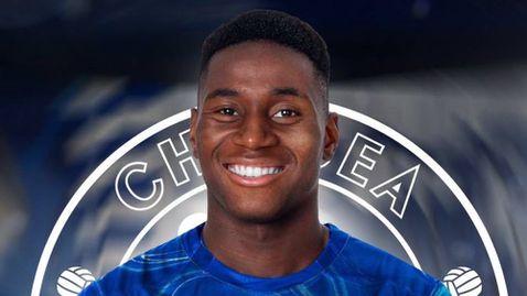 Челси привлече халф на Спортинг (Лисабон)