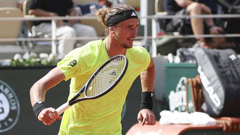 Александър Зверев на 1/4-финал след само 51 минути игра