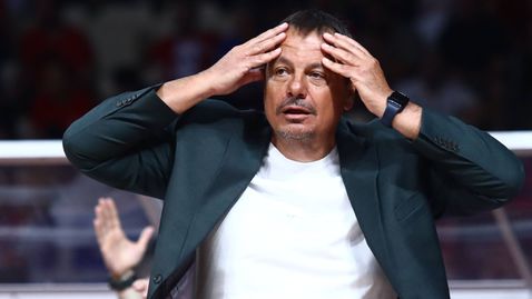 Треньорът на Панатинайкос "захапа" Олимпиакос: Те са в хаос, искат да ни дестабилизират