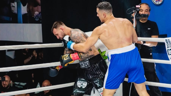 Експресен нокаут за Станислав Кунов на Max Fight 61