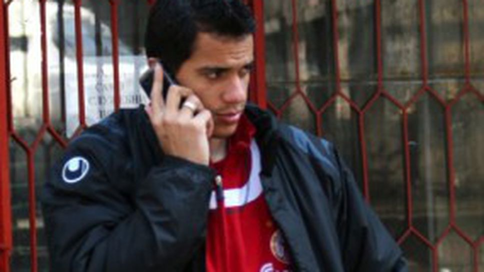 ЦСКА предлага нов договор на Платини