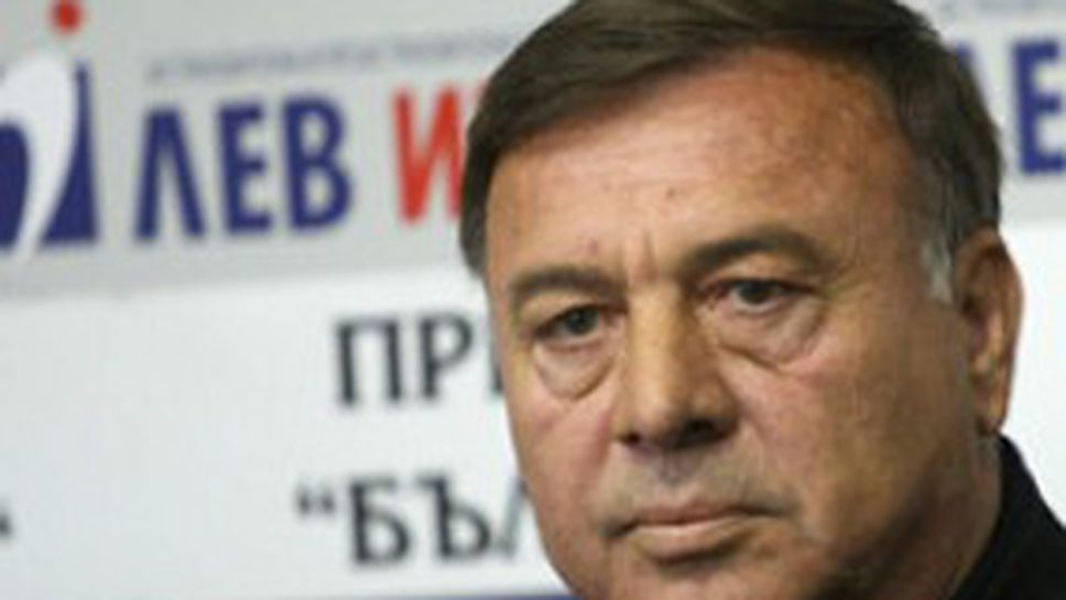 "Синя" легенда: Приказките на Батков за Херо влияят негативно на отбора