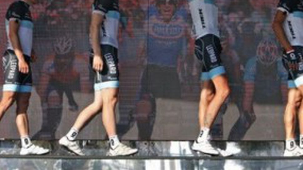 Отборът на загиналия белгиец напусна Джиро д'Италия