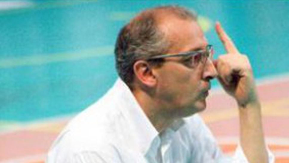 Гулинели пое Кунео, Камило Плачи ще му е помощник! Пароди си заминава