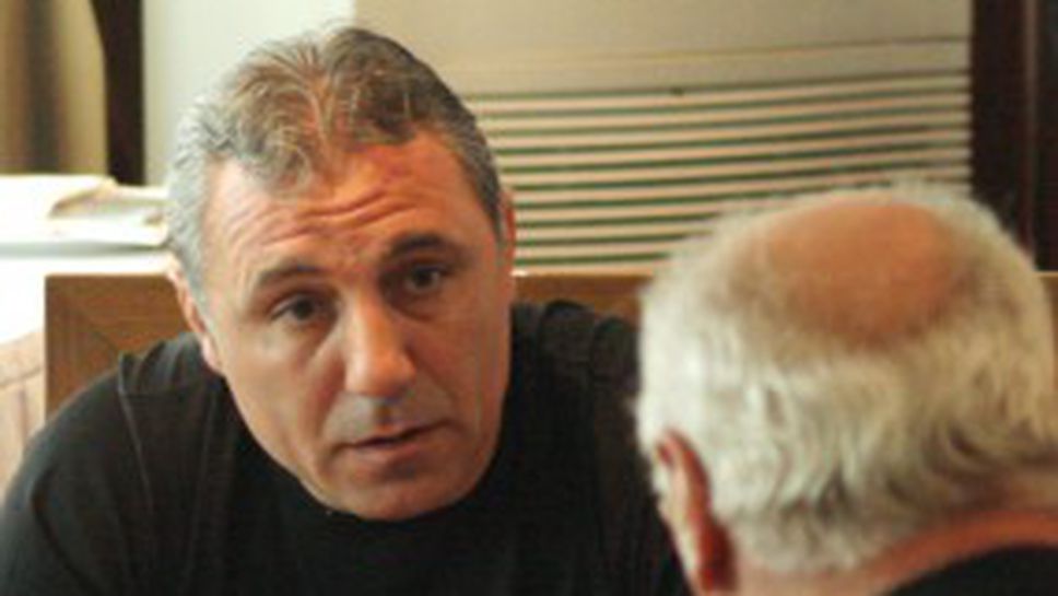 Христо Стоичков идва за бенефиса на Коце Видолов