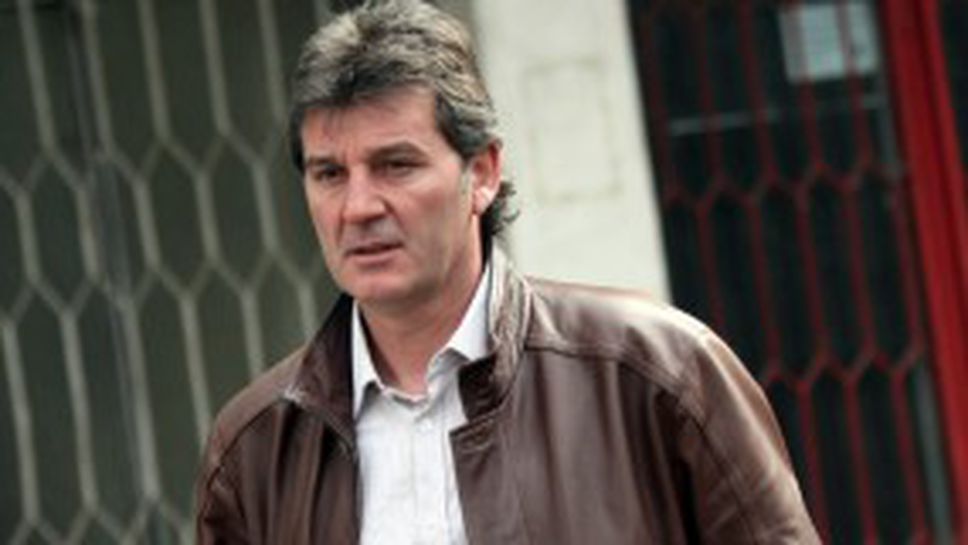 ЦСКА изригна: Има нечистоплътна пропаганда срещу Милен Радуканов