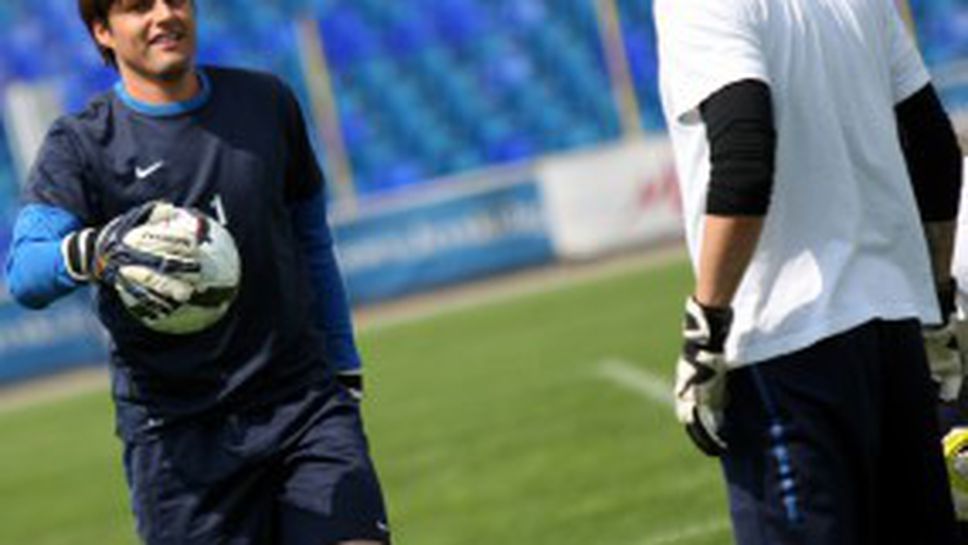 Макриев, Хичо и Иванков започнаха тренировки с Левски - Живко Миланов гледа