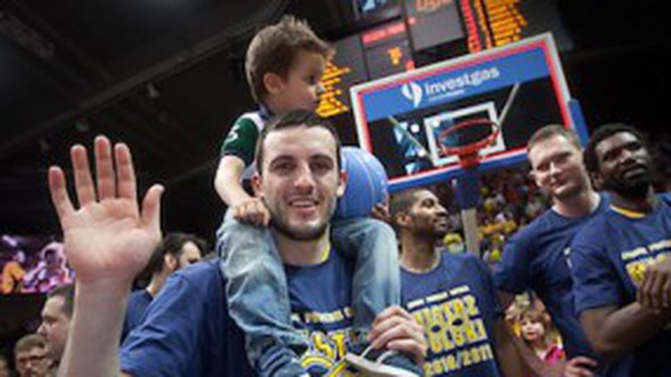 Титлата в Полша е първа за Фил в кариерата, българинът влезе в историята