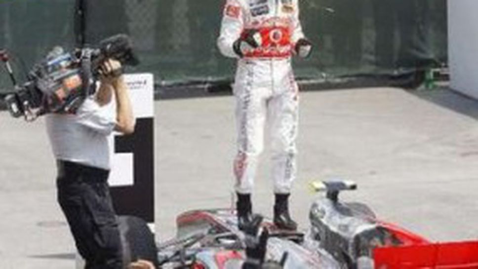 Хамилтън смаза всички в Канада, двойна победа за Макларън