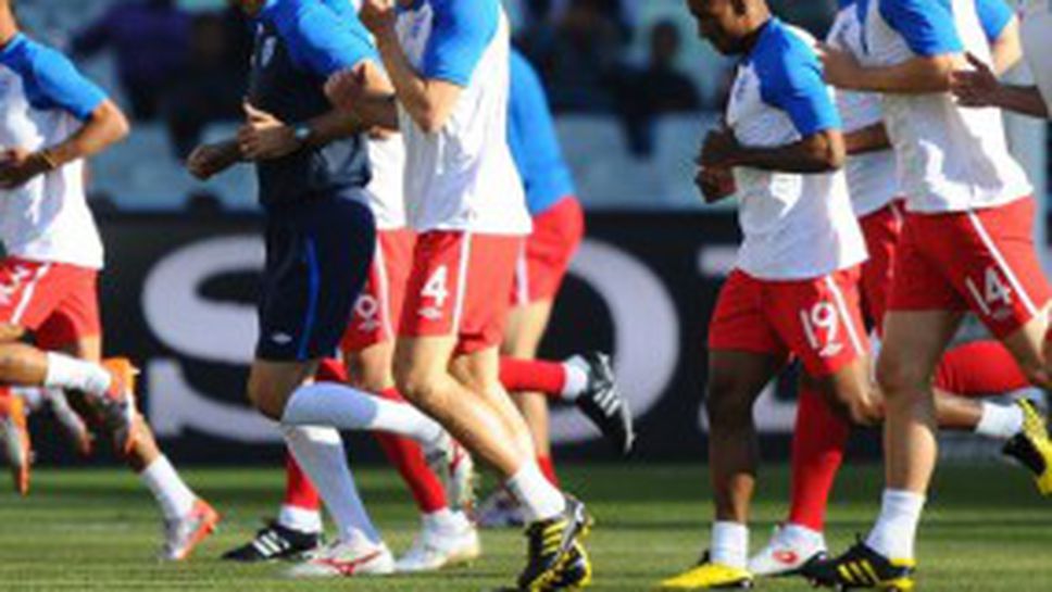 Капело пуска титулярите от Мондиала, за да оберат освиркванията на феновете