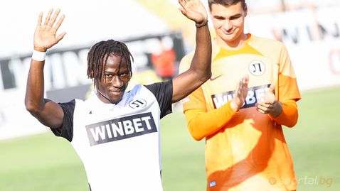  Звезда на Локомотив (Пд) притегли вниманието на задгранични отбори 