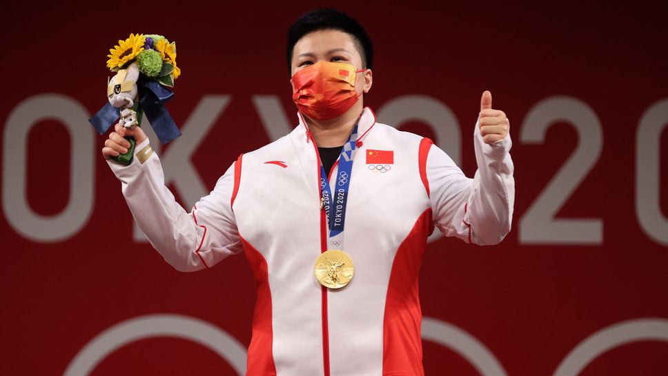 Китайка спечели титлата във вдигането на тежести до 87 кг