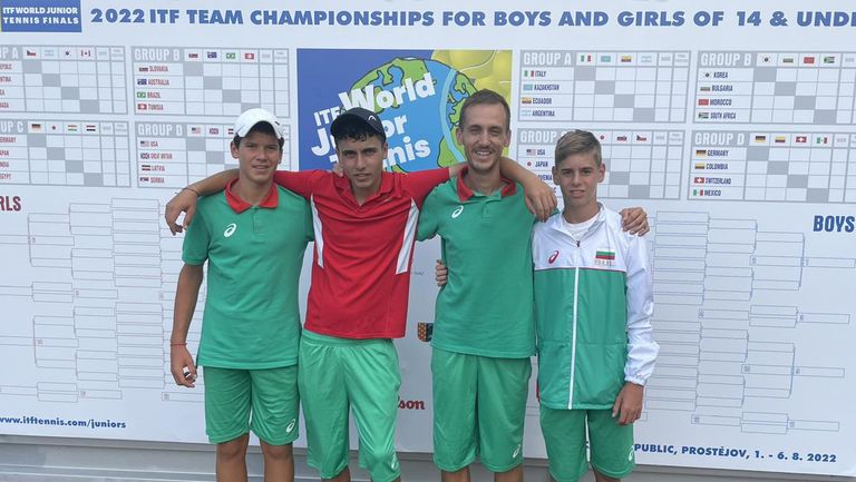 Българчетата спечелиха убедително срещите на сингъл и още преди мача