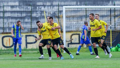  Миньор (Перник) завоюва с лекост дербито на кръга във Втора лига 