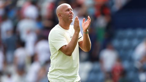  Слот приказва за Исак и проваления трансфер на Марк Геи 