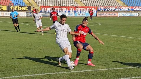 Спортист (Своге) спря Марек на "Бончук"