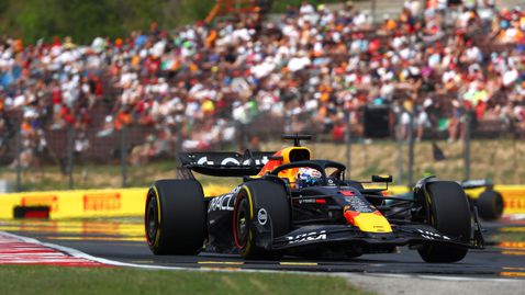 Лоран Мекис се опита да обясни проблемите на Ред Бул и Верстапен