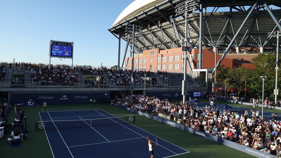 Ветрове преместиха началото на US Open