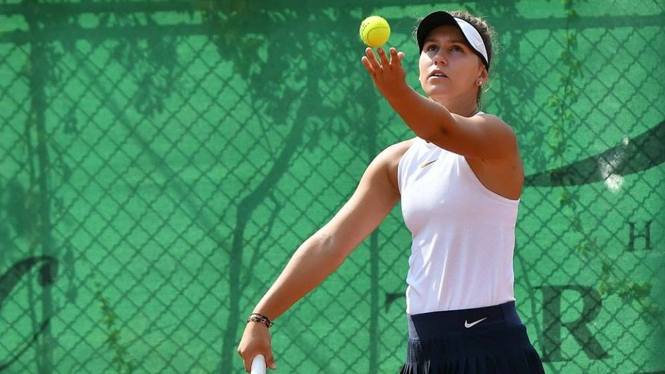 Топалова стартира с победа на турнир по тенис в Анталия