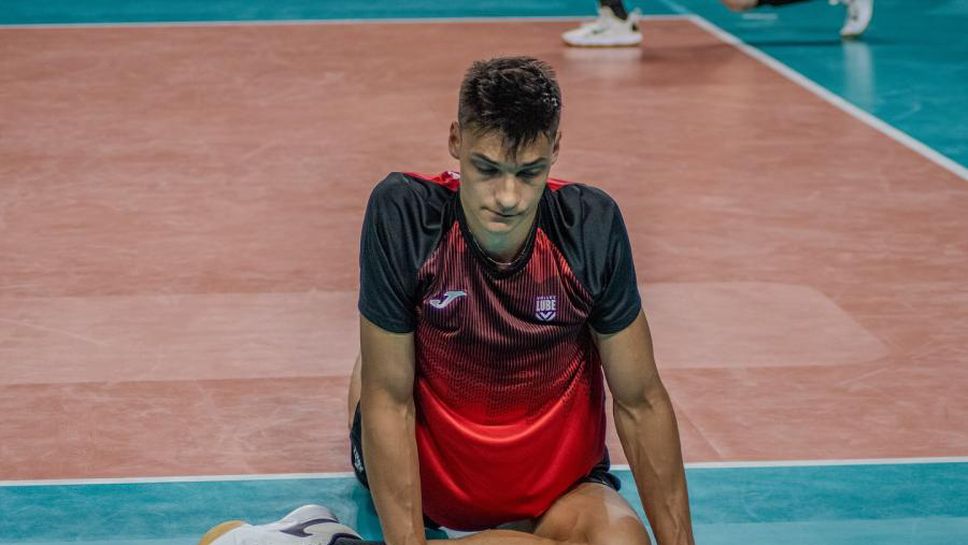 Алекс Николов отново тренира здраво с Лубе