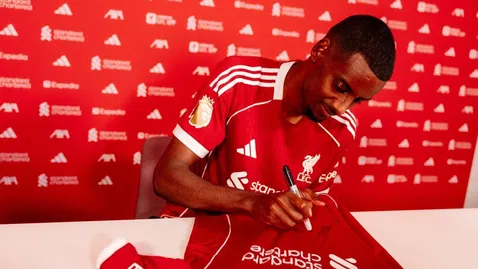 Премиър лийг премина границата от 3 милиарда за нови играчи, Ливърпул счупи рекорда на Челси