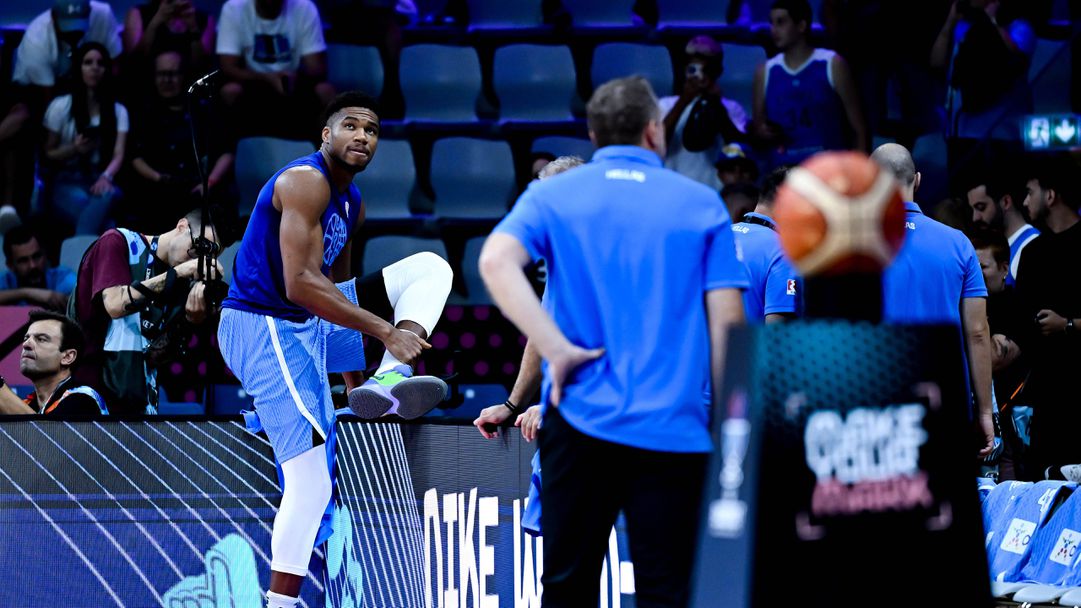 Янис Адетокунбо пропуска още един мач на ЕвроБаскет