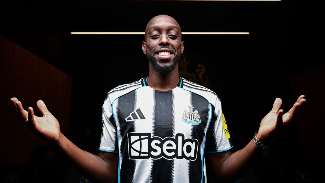 Йоан Уиса с първи тренировки с Нюкасъл