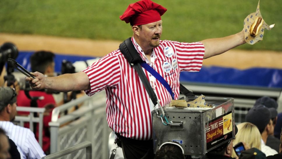 Клоп призова дори продавачите на хотдог да викат в дербито