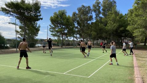 Националите загряха с футбол за мача с Чехия