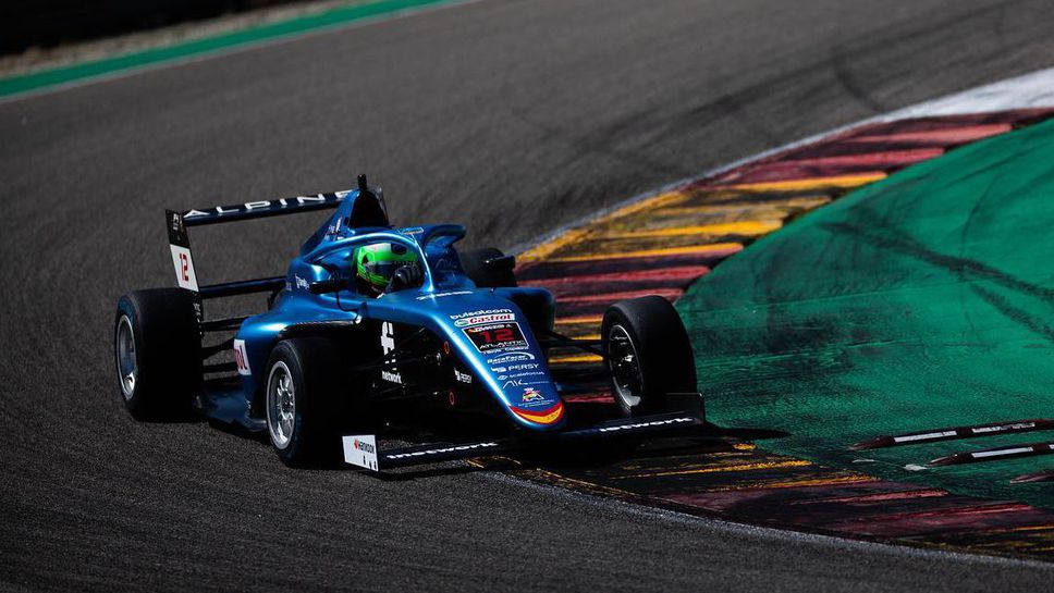 Още един подиум за Никола Цолов на „Навара”