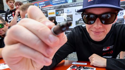 Защо Кале разплака Латвала на финала