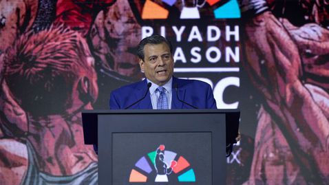  Президентът на WBC приветства навлизането на Дейна Уайт в бокса 