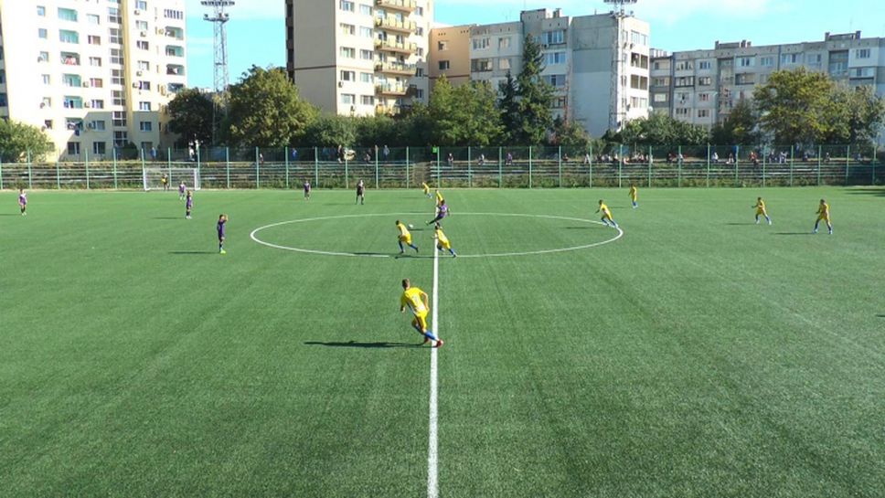 Левски - Етър 2:0 (първи 1/8-финал, Купа БФС U14)