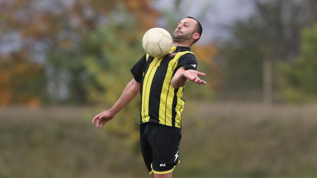 Ботев (Нови пазар) надви Устрем