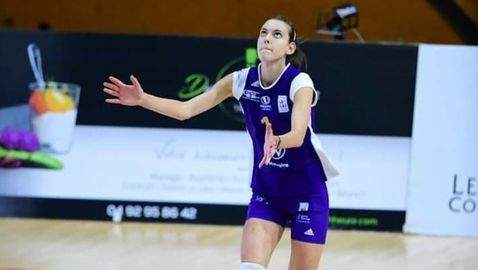 Александра Георгиева със страхотно включване за Волеро